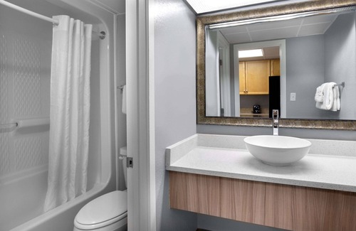Myrtle Beach Complejo | Impresionante suite frente al mar con balcón + privilegios oficiales de alquiler en el lugar