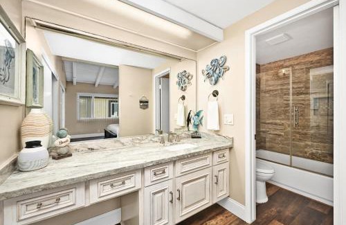 Balboa Peninsula Casa | Stunning Oceanfront Retreat in Newport Beach