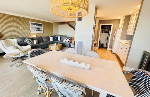 North Shores Condominio | Stunning Oceanview Condo Steps from the Beach with Pool, Tennis & Parking!