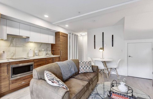 Lower Lonsdale Apartamento | Stunning One Bedroom Lonsdale Quay Eco-Suite