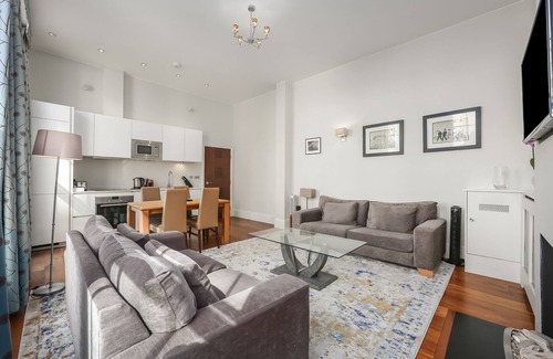 St. Pancras Apartamento | Majestuoso apartamento de una habitación con balcón