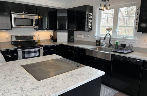 Old Lyme Casa | Stunning, peaceful and private home