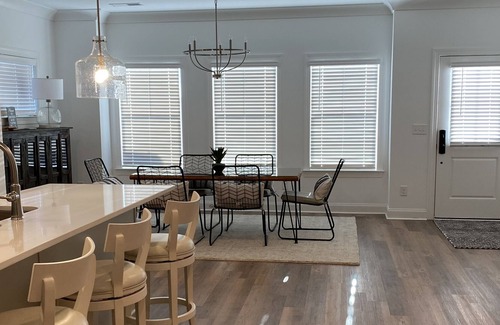 Opelika Casa | Stunning place to relax. 5 min to Auburn, new in every regard
