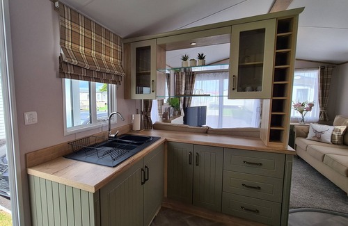 Rhyl Apartamento | Stunning Platinum Caravan in Rhyl 2 Mins to Beach