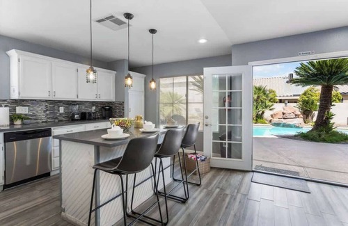 River Mountain Casa | 4BR newly remodeled Modern Henderson Stunner!