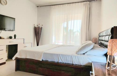 Safaga Apartamento | Stunning Pool View 1bed Private Beach Access, Veranda Sahl Hasheesh