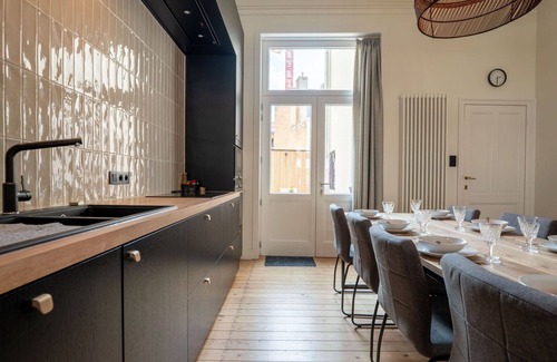 Blankenberge Villa | Maravillosa casa de vacaciones privada para 8 personas con WIFI, A/C, TV y terraza