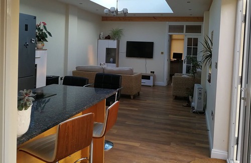 Skelmersdale Casa | Impresionante lodge privado en una antigua casa de labranza con un acre de terreno abierto! WIFI DISPONIBLE