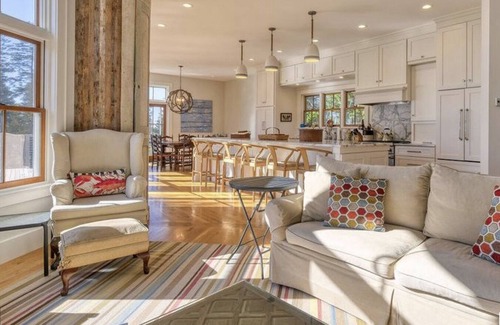 Stonington Casa | Stunning private oceanfront home