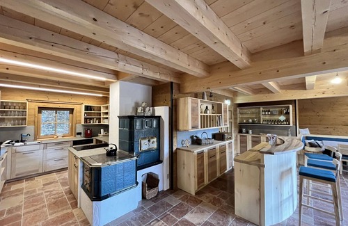 Reichraming Casa | Stunning private villa for 10 people with TV, terrace, pets allowed and parking