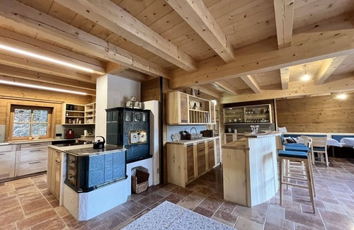 Reichraming Casa | Stunning private villa for 10 people with TV, terrace, pets allowed and parking