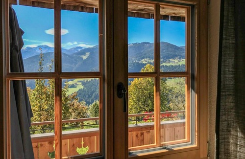 Muhlthal Casa | Estupenda casa de vacaciones privada para 2 personas con WIFI, TV, patio y aparcamiento