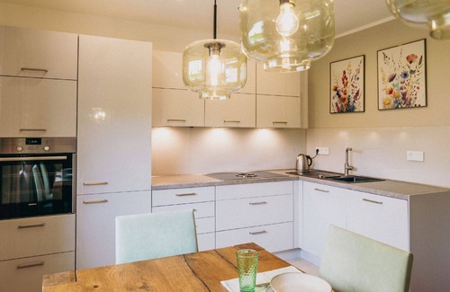 Hunerbach Casa | Estupenda casa de vacaciones privada para 6 personas con WIFI, TV y aparcamiento