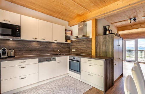 Wolfsberg Casa | Casa de vacaciones privada con WIFI, bañera de hidromasaje, TV, terraza, vista panorámica