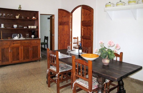 Cala Llombards Casa | Estupenda casa de vacaciones privada con TV, terraza, mascotas permitida y aparcamiento
