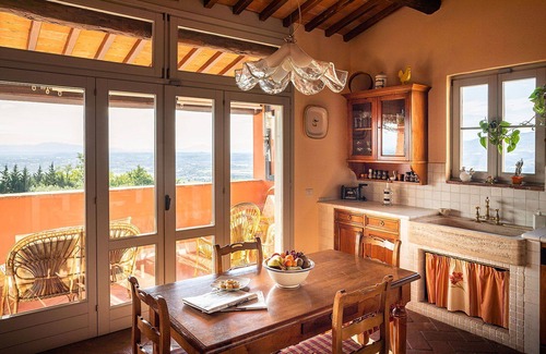 Montelupo Fiorentino Villa | Casa de vacaciones privada con WIFI, piscina privada, A/C, TV, patio, vista panorámica