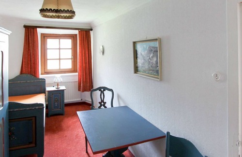 Pettneu am Arlberg Casa | Preciosa casa de vacaciones privada para 26 personas con WIFI, TV y aparcamiento