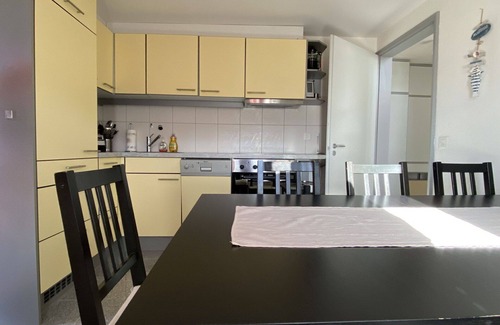 Lugano Casa | Estupenda casa de vacaciones privada con WIFI, TV, patio, vista panorámica y aparcamiento