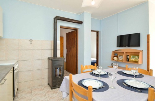 Zirje Casa | Preciosa casa de vacaciones privada con A/C, WIFI, TV, terraza, mascotas permitida y aparcamiento