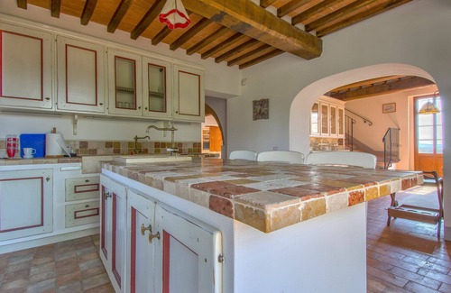 Palaia Villa | Casa de vacaciones privada con WIFI, piscina privada, A/C, TV, patio, vista panorámica