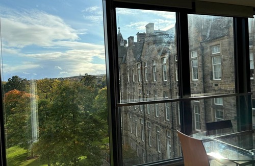Marchmont Apartamento | Stunning Quartermile meadows view two bedroom apartment