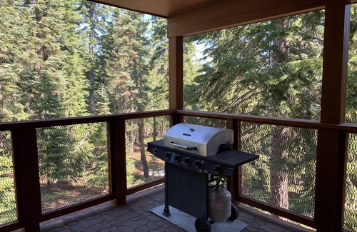 Truckee Casa | impresionante y tranquilo santuario de Tahoe Donner