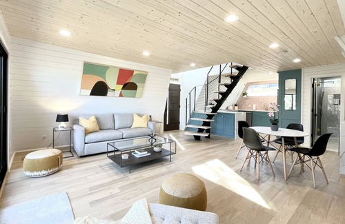 Pottsboro Cabina | Stunning remodeled modern Aframe 1 mile to Lake Texoma and Highport Marina