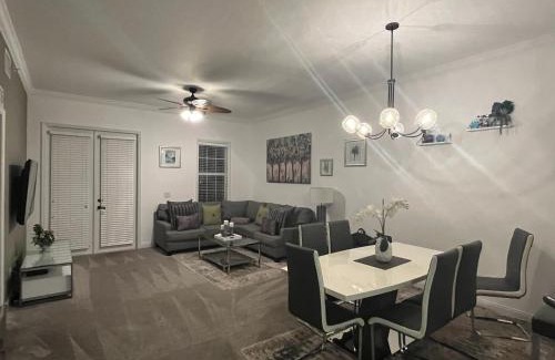 Reunion Apartamento | Stunning resort condo, 3 BR/2 ba, pets OK