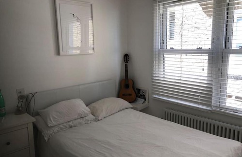 Twickenham Riverside Apartamento | Stunning Richmond Maisionette with rooftop patio