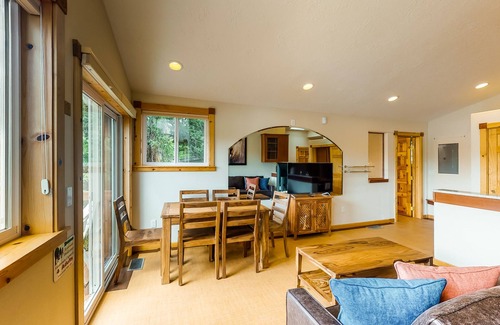 Oak Grove Casa | Stunning riverfront home w/ spacious deck, grill, two kitchens, & private dock
