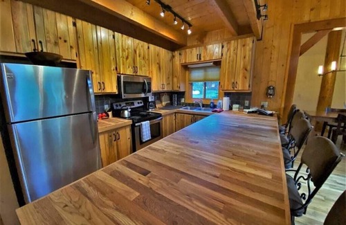 Durango - Purgatory Cabina | Impresionante cabaña junto al río con bañera de hidromasaje privada, amplio patio, cocina completa, parrilla