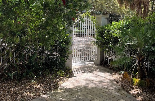 Saint Simons Island Villa | Especial de diciembre: ¡Villa increíble con vistas al océano en la azotea!