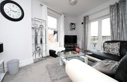 Barry Apartamento | Stunning sea views - Barry's Retreat by Tŷ SA