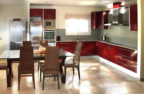 Sant Lluis Villa | Hermosas vistas al mar, piscina privada, jardín, barbacoa, WiFi gratuito, satélite y aire acondicionado