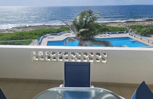 The Valley Condominio | Stunning Seaside Beach, Breeze, Cozy, Studio Condo on Sandy Hill Beach