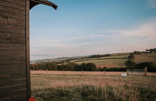 Bideford Casa | Stunning Shepherd's Hut Retreat North Devon