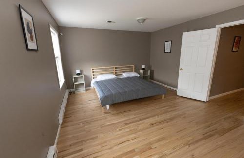 The Heights Apartamento | Stunning & Spacious 4-Bed Apt - Close to NYC