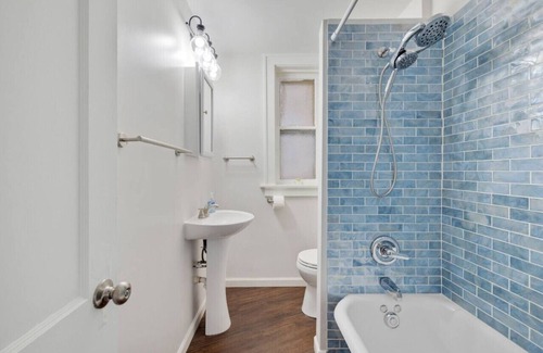St. Louis Apartamento | Stunning & Spacious Apt! Great 4 long stays!