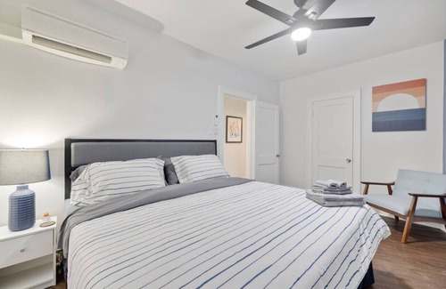 St. Louis Apartamento | Stunning & Spacious Apt! Great 4 long stays!