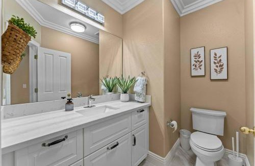 Westlake Apartamento | Stunning Spacious Family Home in Natomas