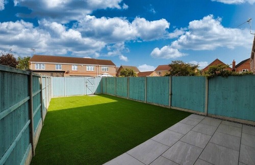 Sleaford Casa | Stunning & Spacious Home | Driveway | Sleeps 6!
