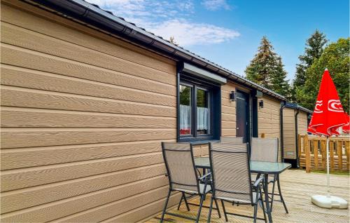 Garden Otro | Stunning Stacaravan In Lohmen Am See