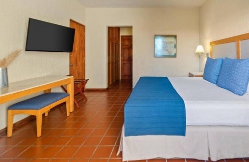 Campo de Golf Fonatur Hotel | Stunning Studio Steps to Punta Sur Golf Course