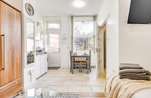 Mildmay Apartamento | Stunning Studio in heart of LDN with garden