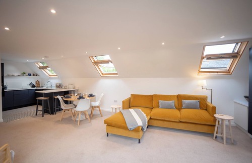 Bartestree Apartamento | Stunning studio with countryside views and parking