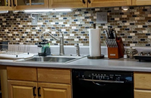 Northglenn Apartamento | Stunning Studio with Outdoor Oasis
