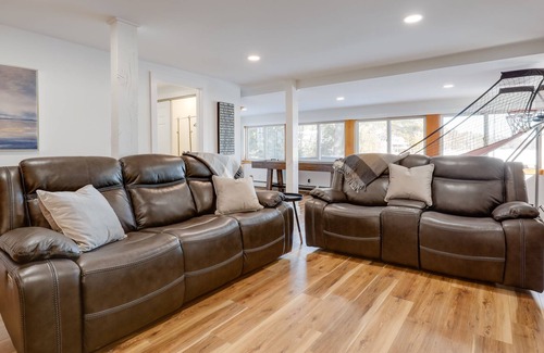 Sunapee Cabaña | Stunning Sunapee Lake Getaway w/ Hot Tub!