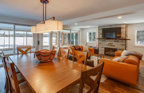 Sunapee Cabaña | Stunning Sunapee Lake Getaway w/ Hot Tub!