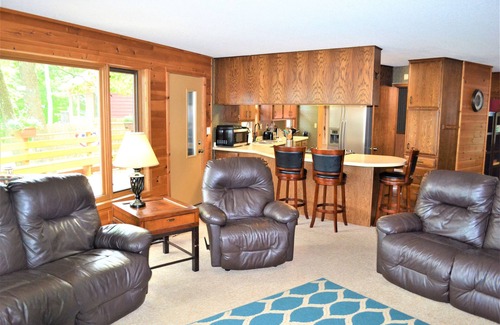 Hayward Casa | Stunning Sunrises from spacious Big Round Lake Cabin