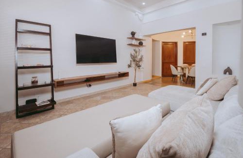Casco Viejo Apartamento | Stunning Terrace Hidden Among Ruins Ofcascoviejo